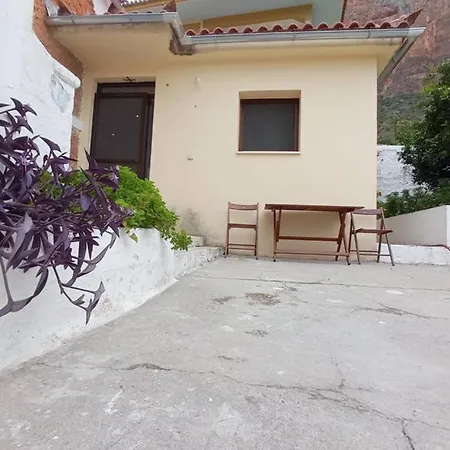 Afroditis's & Makis's * Leonídion