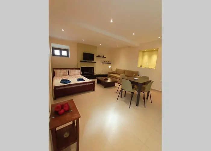 Afroditis's & Makis's Appartement Leonídion