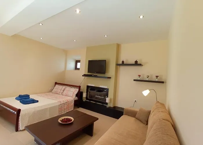 Afroditis's & Makis's Appartement *